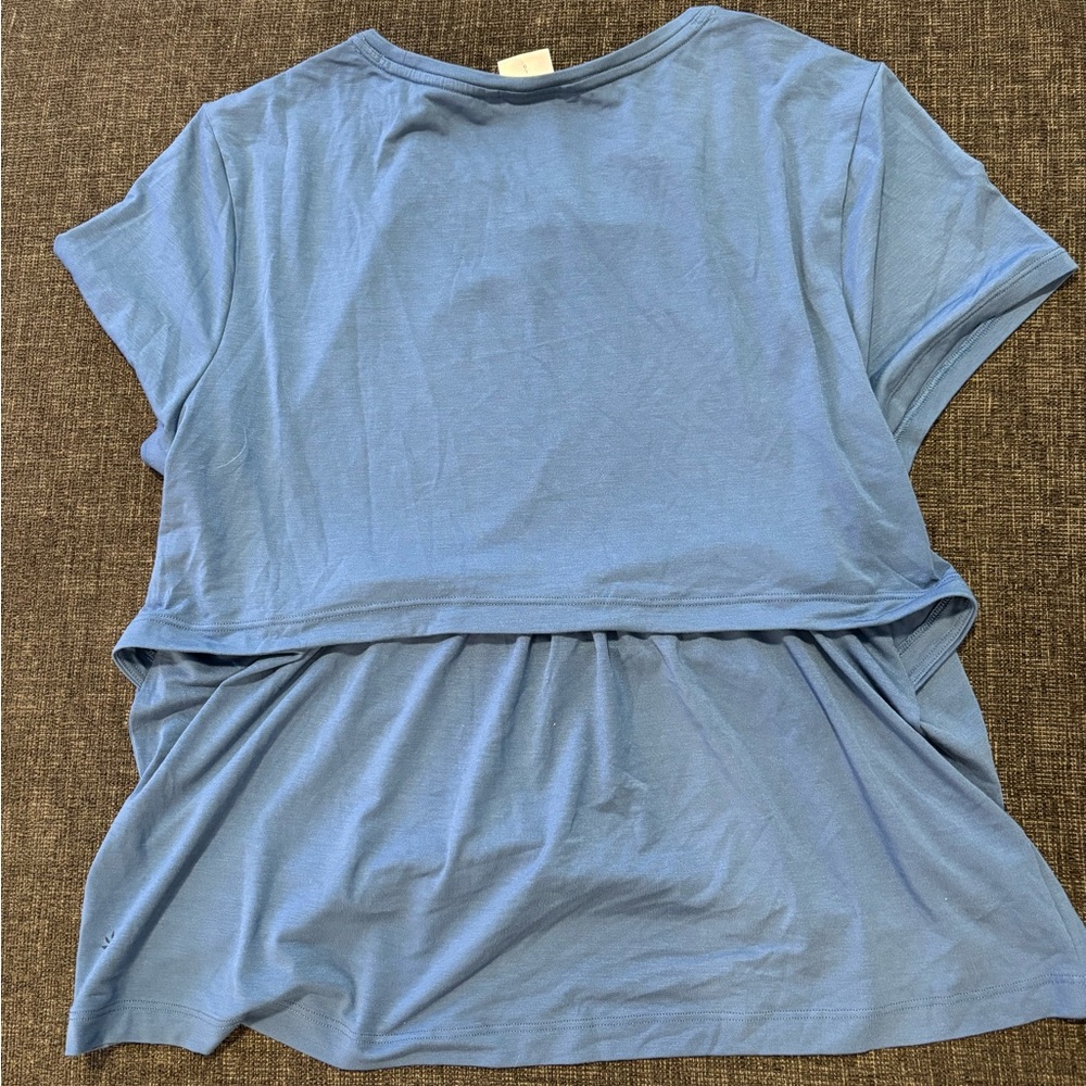 Athleta Air Out Tee Blue - Picture 5 of 5